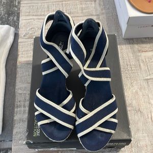 Kenneth Cole Doll Like Wedges